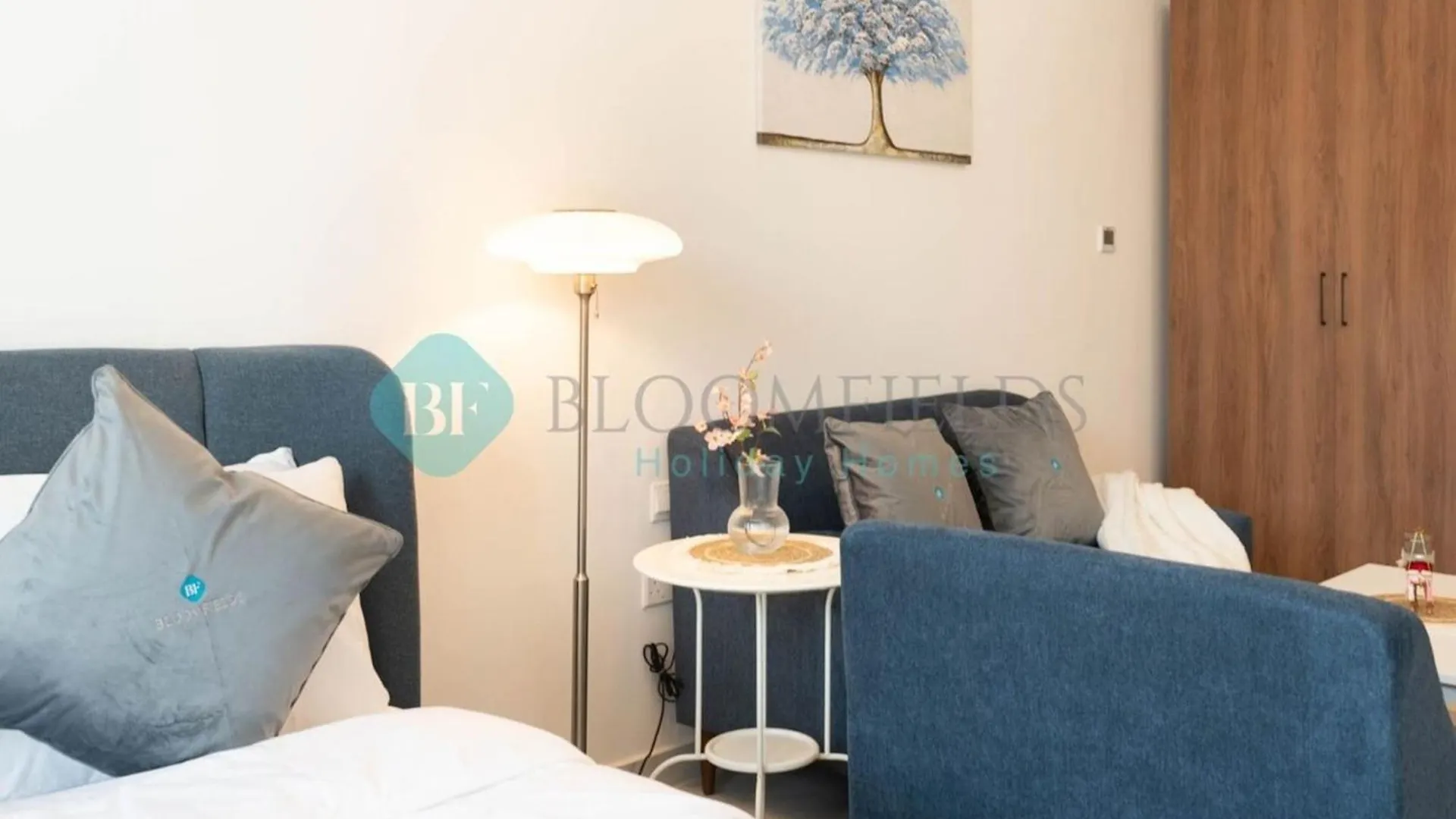 Bloomfields Elegant Stu In Oasis Masdar City location